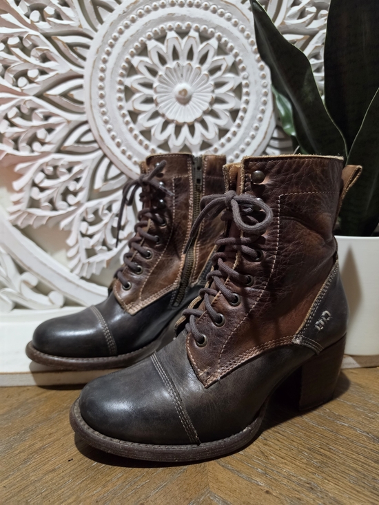 Bed Stu Shoes - Leather Lace-Up Ankle Boots - Brown/Black